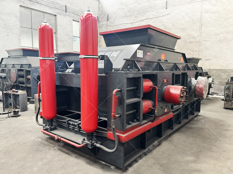 對輥制砂機:破碎效果佳,成品率高 對輥制砂機:破碎效果佳,成品率高