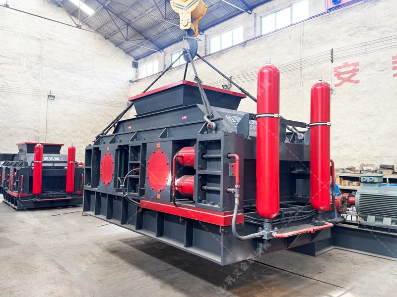 對輥制砂機:破碎效果佳,成品率高 對輥制砂機:破碎效果佳,成品率高